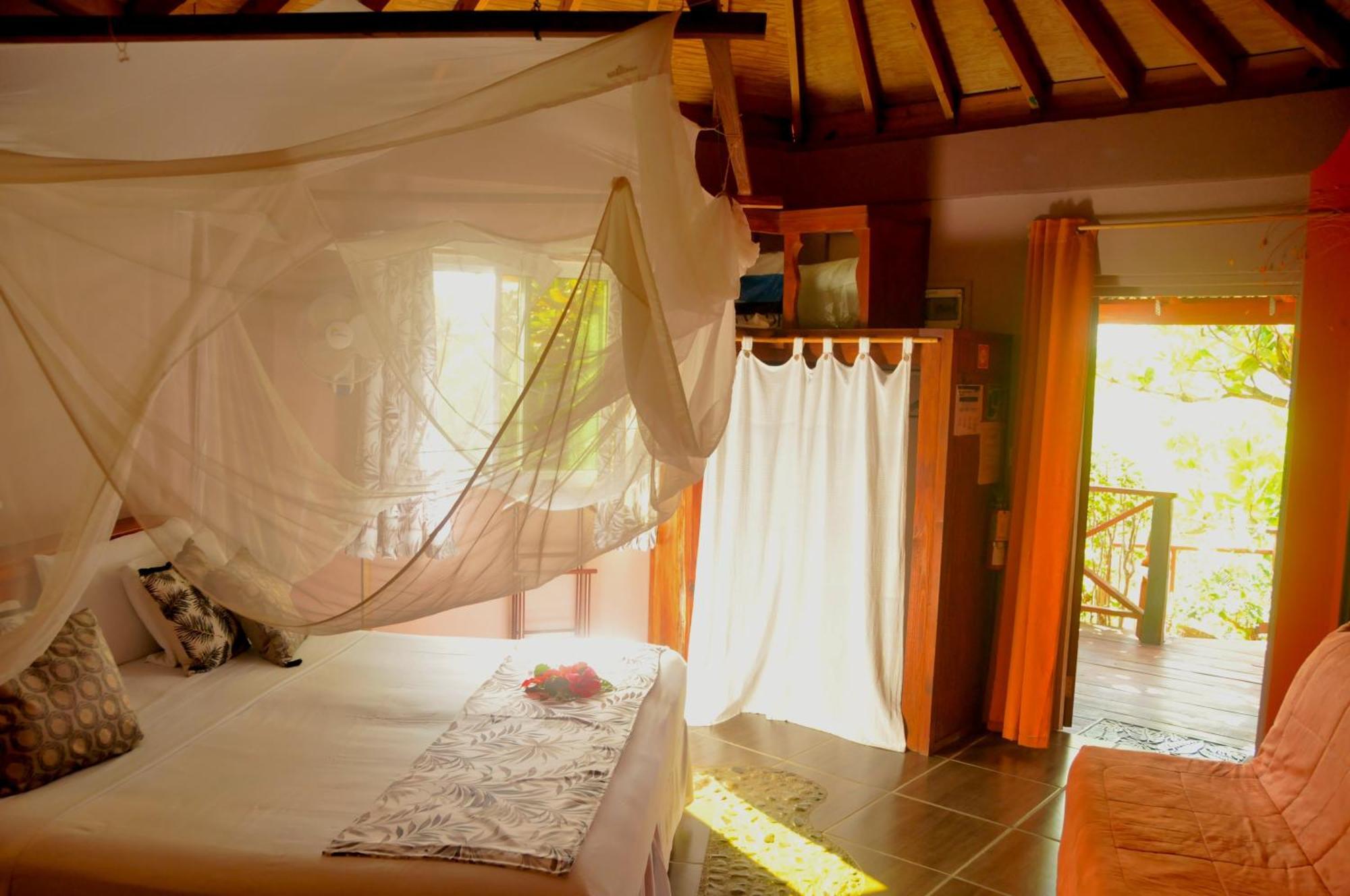 Mango Island Lodges Saint Joseph Exterior foto