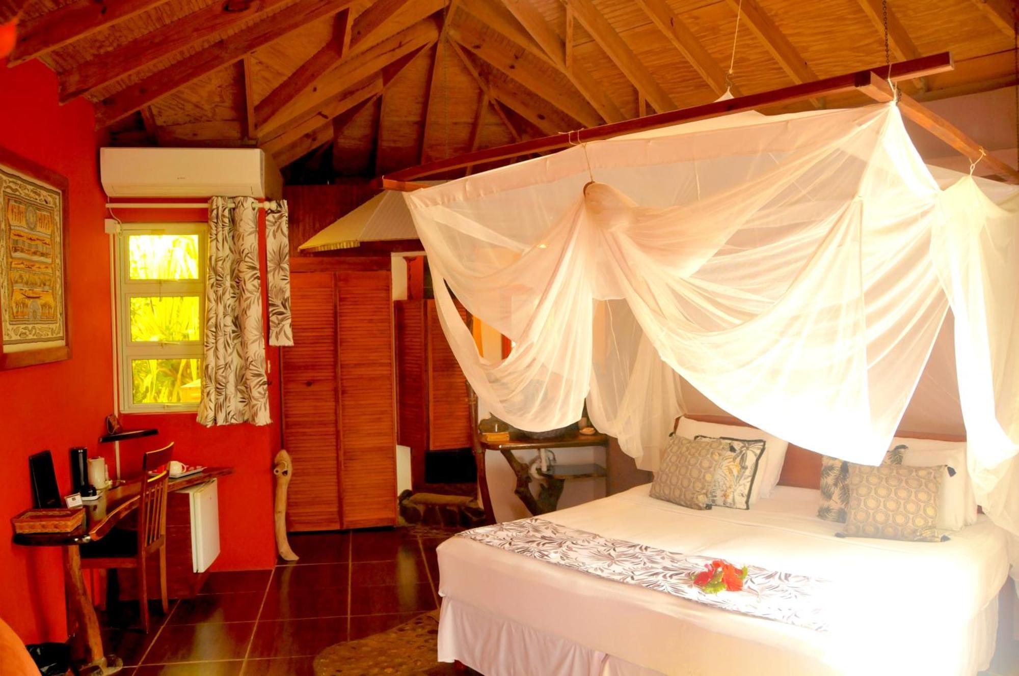 Mango Island Lodges Saint Joseph Exterior foto