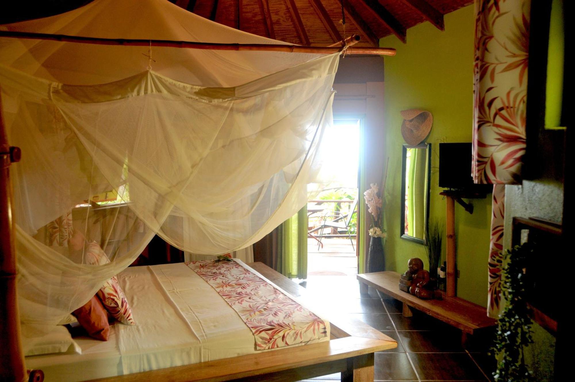 Mango Island Lodges Saint Joseph Exterior foto